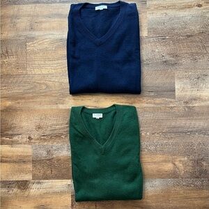 Men's V-Neck Cashmere Sweaters - Navy and Green- Size XXL